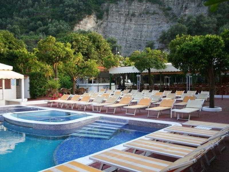 Grand Hotel Parco Del Sole Сант'Анджелло Экстерьер фото