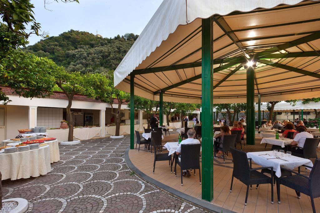Grand Hotel Parco Del Sole Сант'Анджелло Экстерьер фото